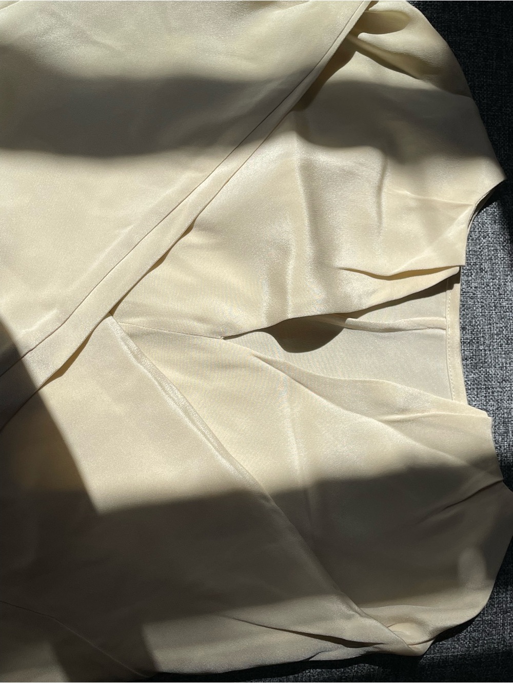 30 momme Silk Belted Dress - Picture 8 of 16